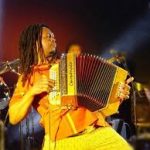 Accordéon et accordéoniste de Madagascar